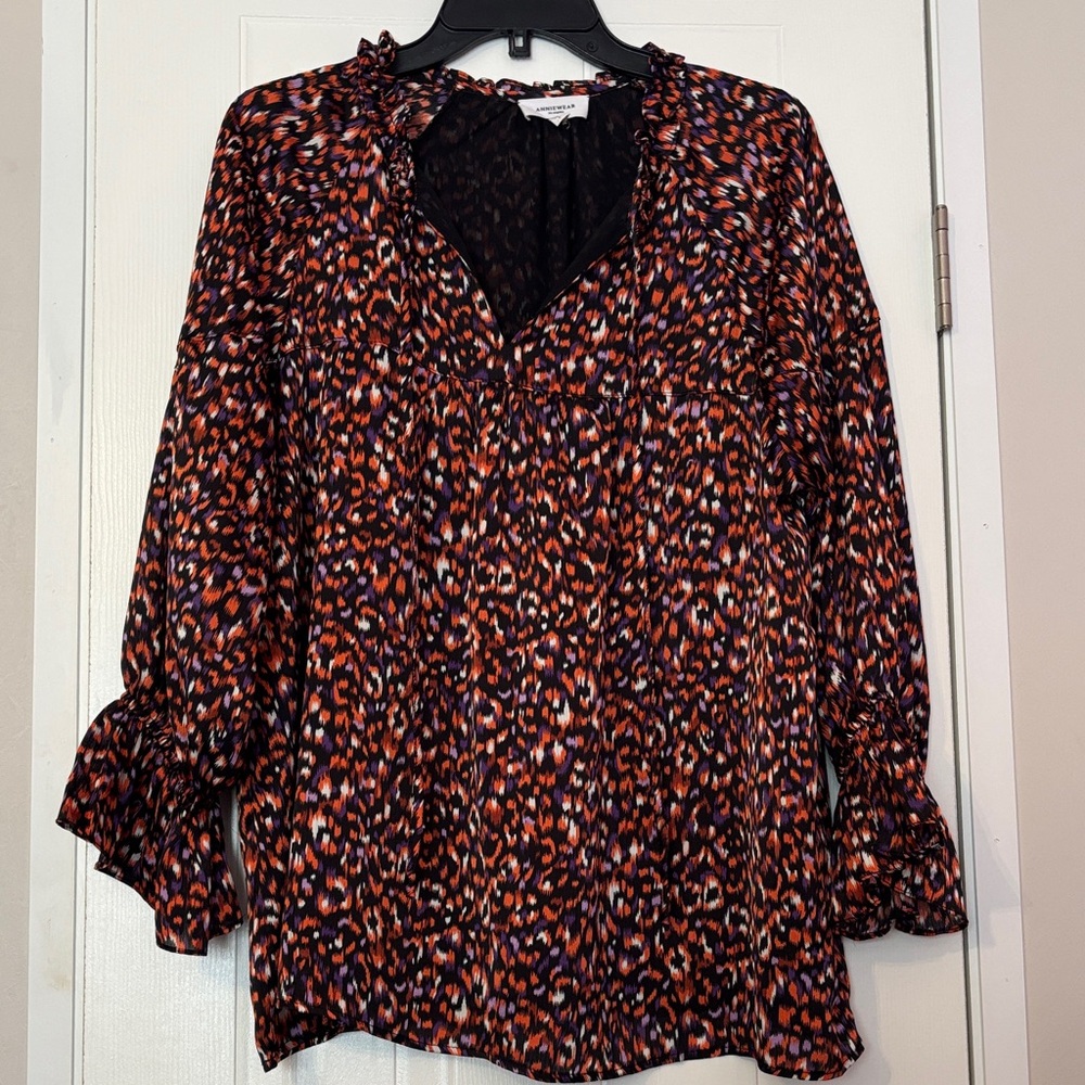 Vibrant Multicolor Blouse with Ruffle Sleeves
